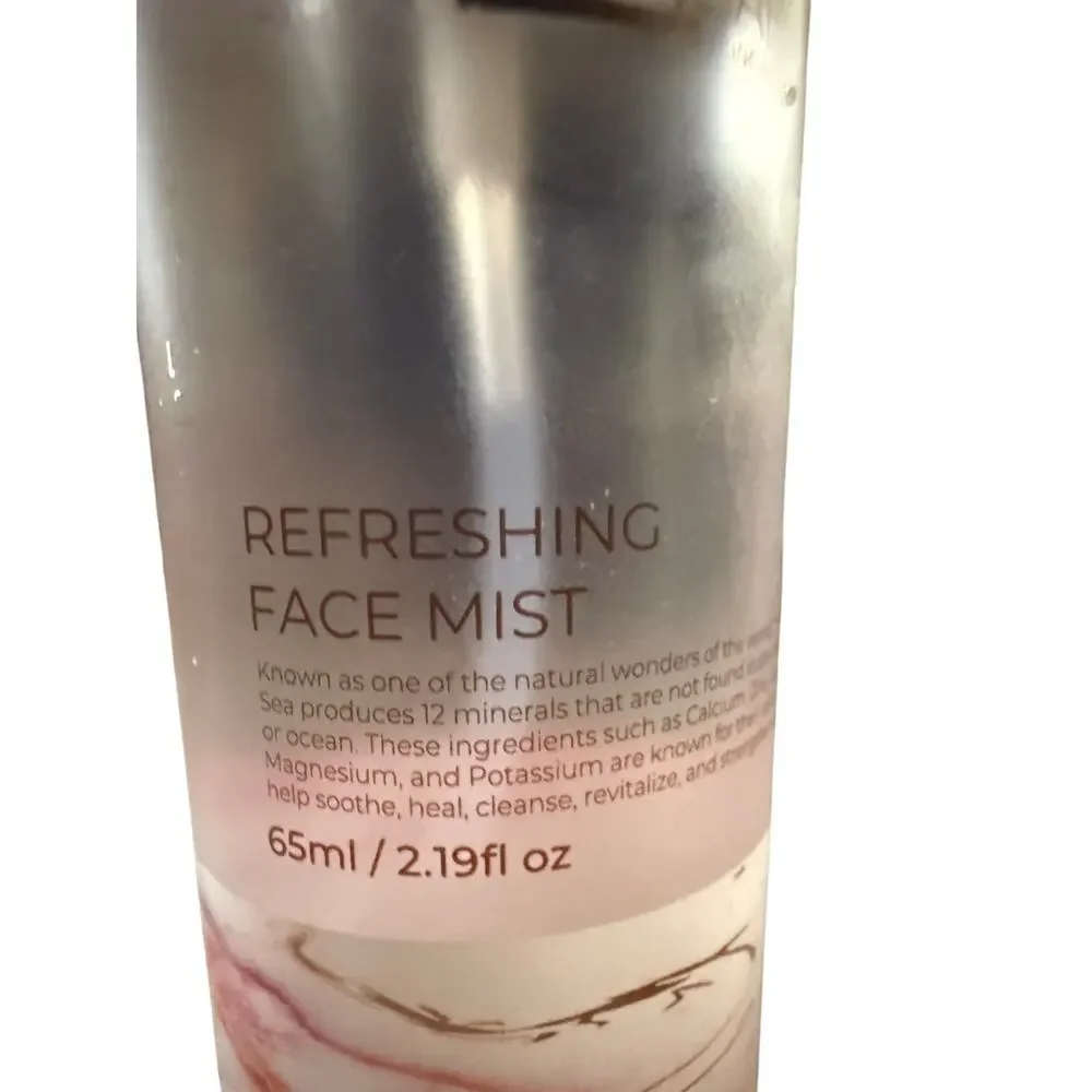 Manna Kadar Beauty Wake Up & Glo Revitalizing Face Mist